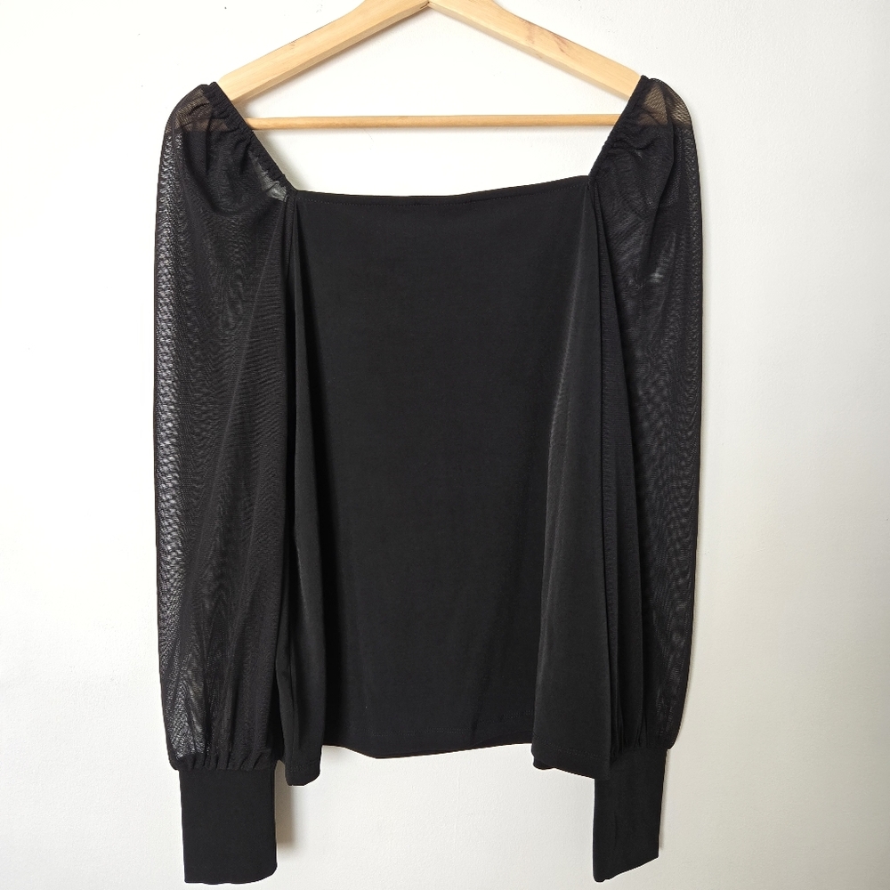 NWOT Tahari Sheer Sleeved Blouse
